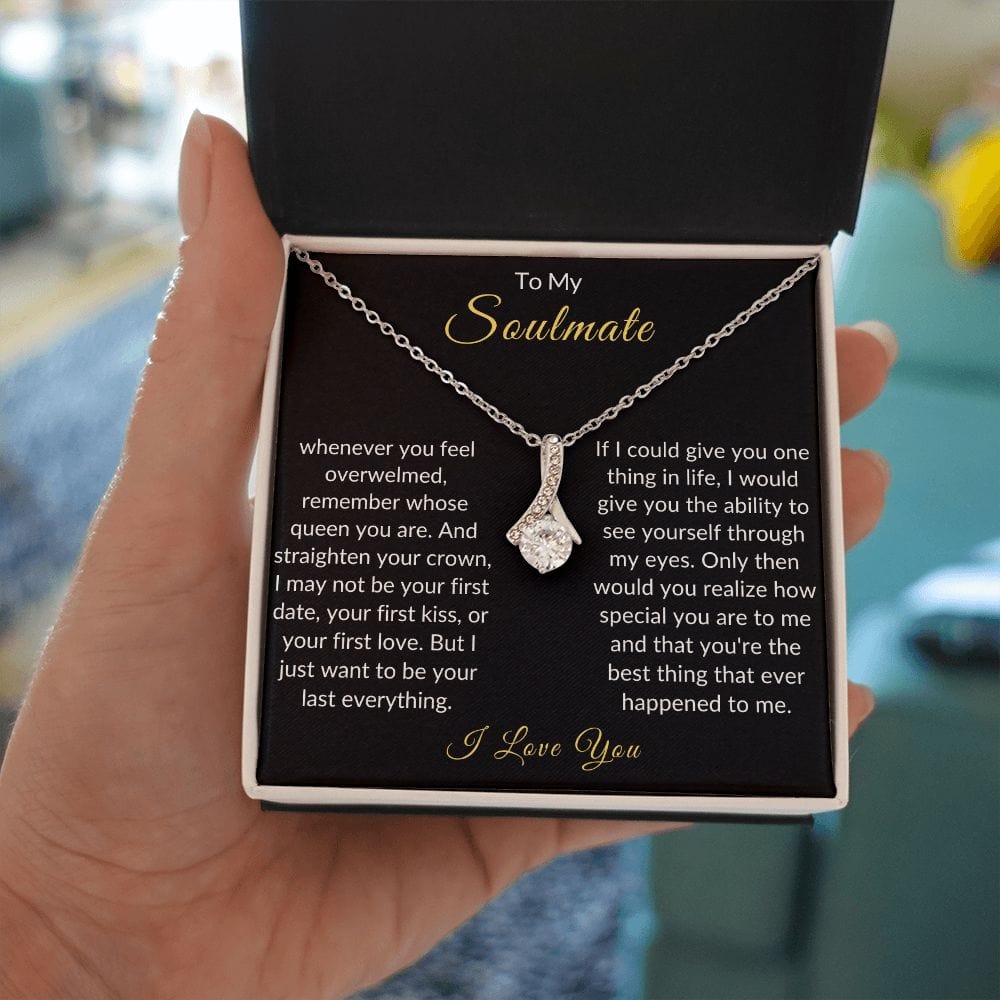 Remember Whose Queen You Are, Alluring Beauty Necklace