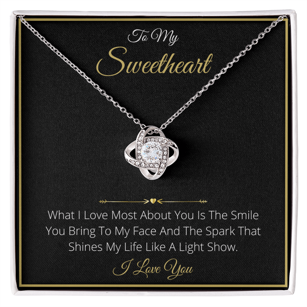 Love Knot Necklace 02