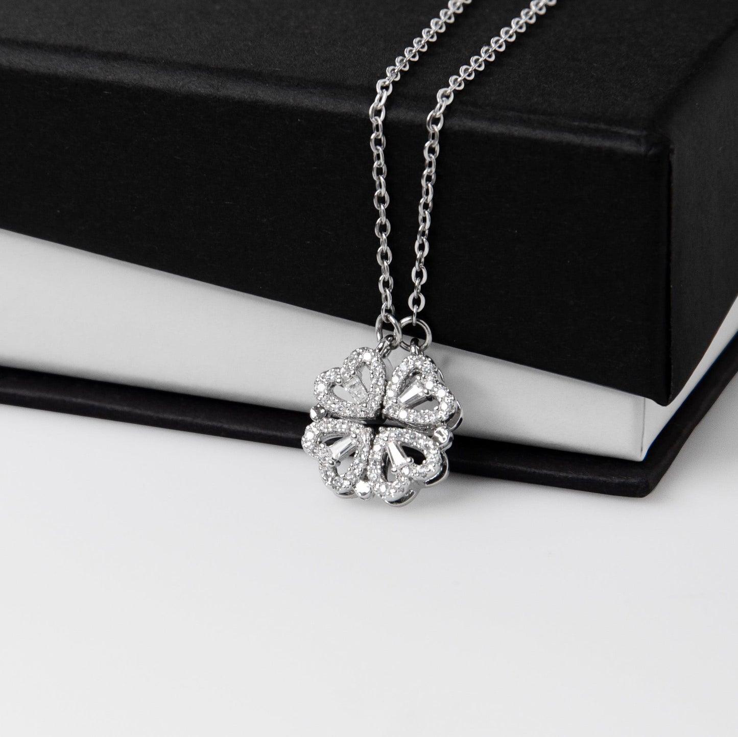 Romantic Magnetic Hearts Necklace