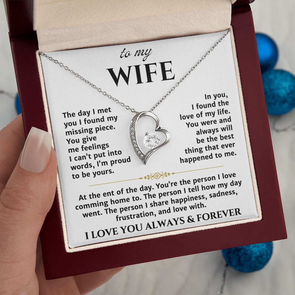 In You I Found My Love, Forever Love Necklace