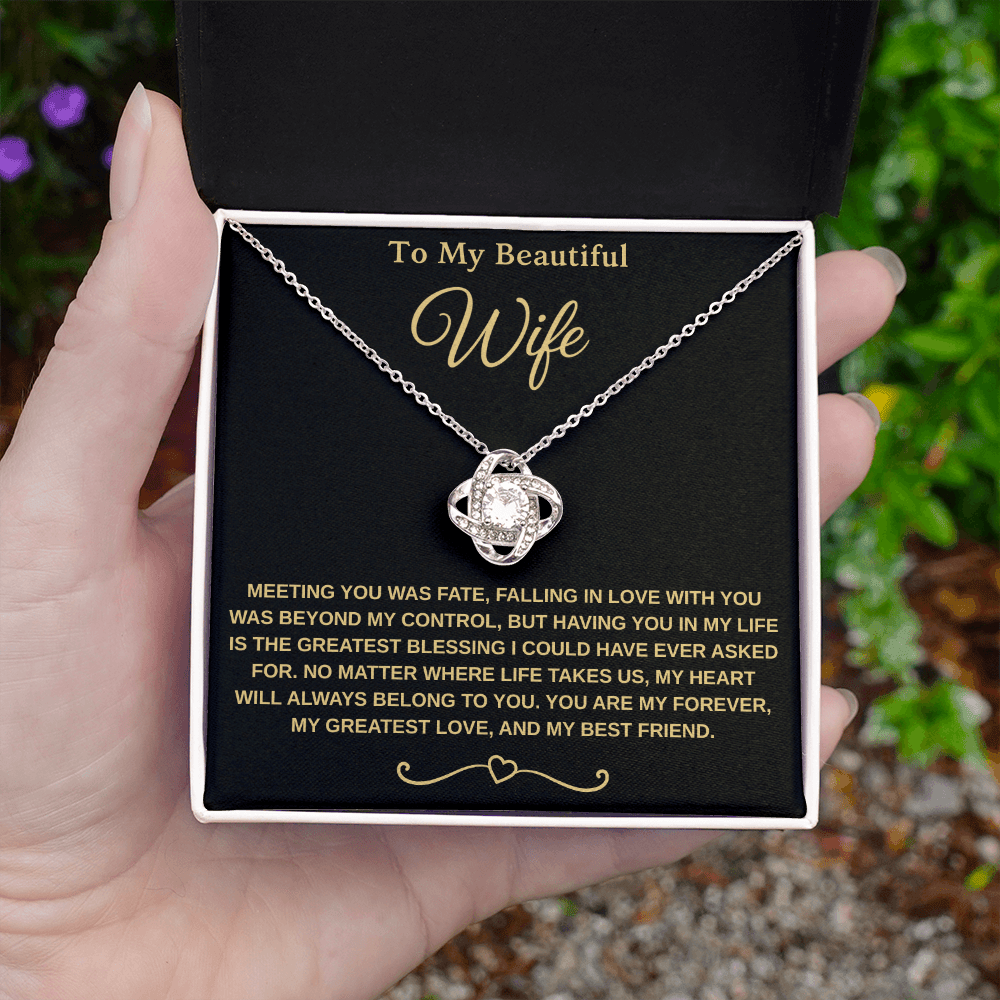 [Almost Sold Out] Love Knot Necklace