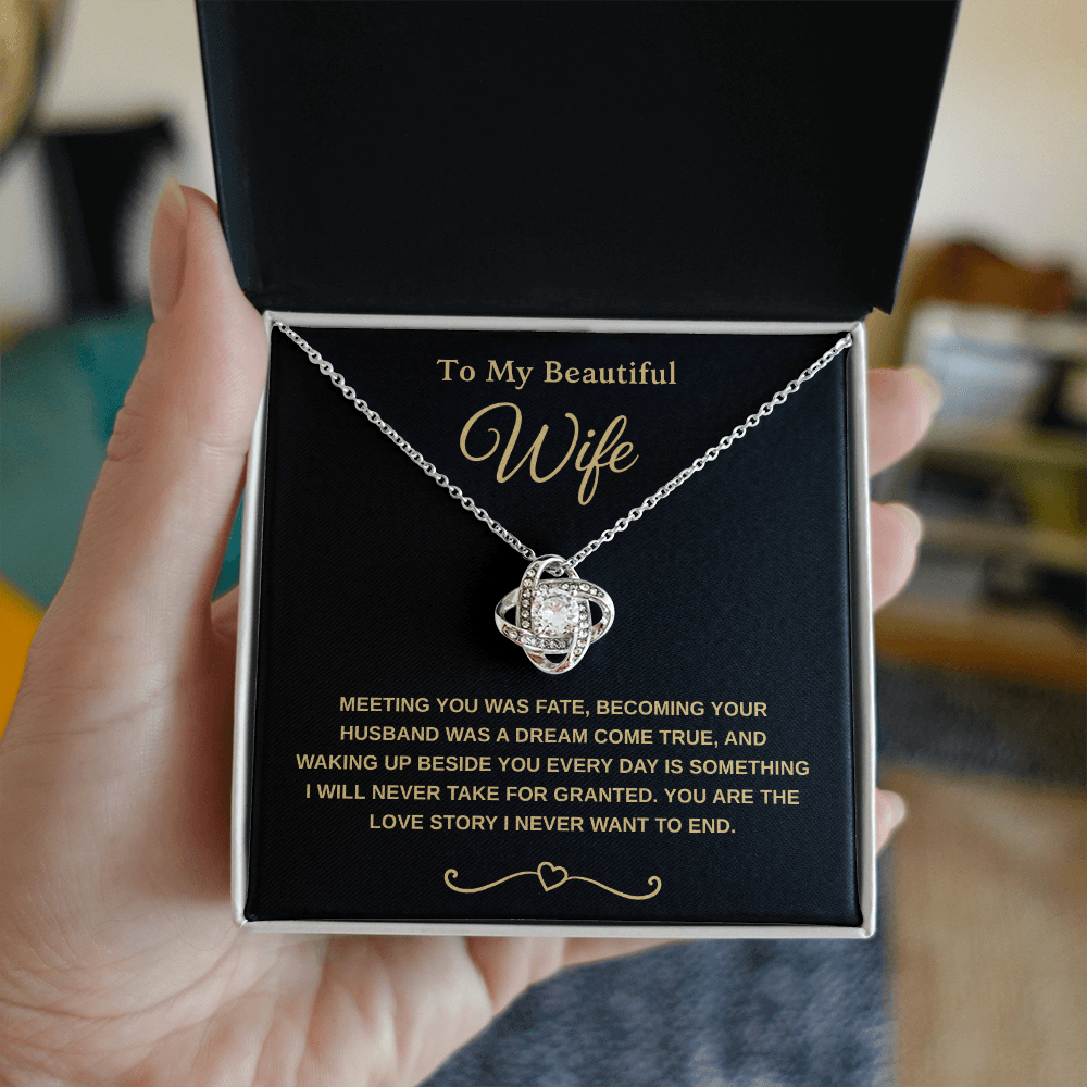 [Almost Sold Out] Love Knot Necklace