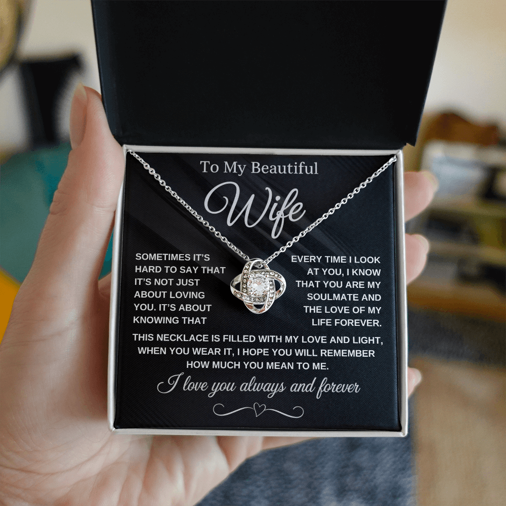 [Almost Sold Out] Love Knot Necklace