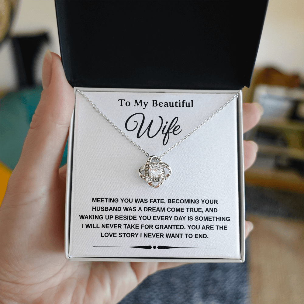 [Almost Sold Out] Love Knot Necklace