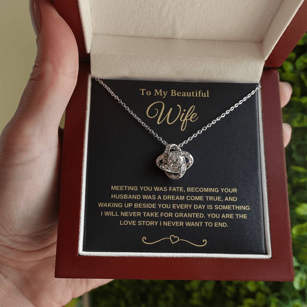 [Almost Sold Out] Love Knot Necklace