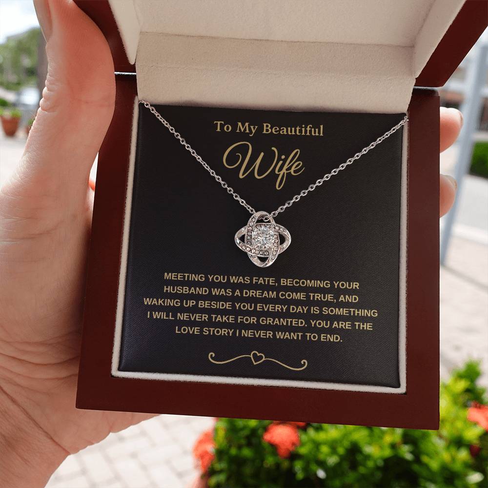 [Almost Sold Out] Love Knot Necklace